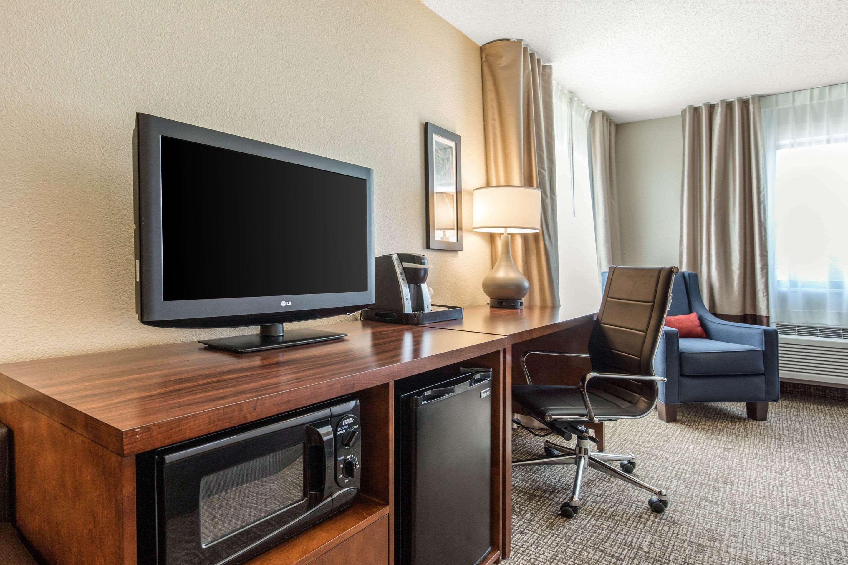 Comfort Inn La Porte Eksteriør bilde